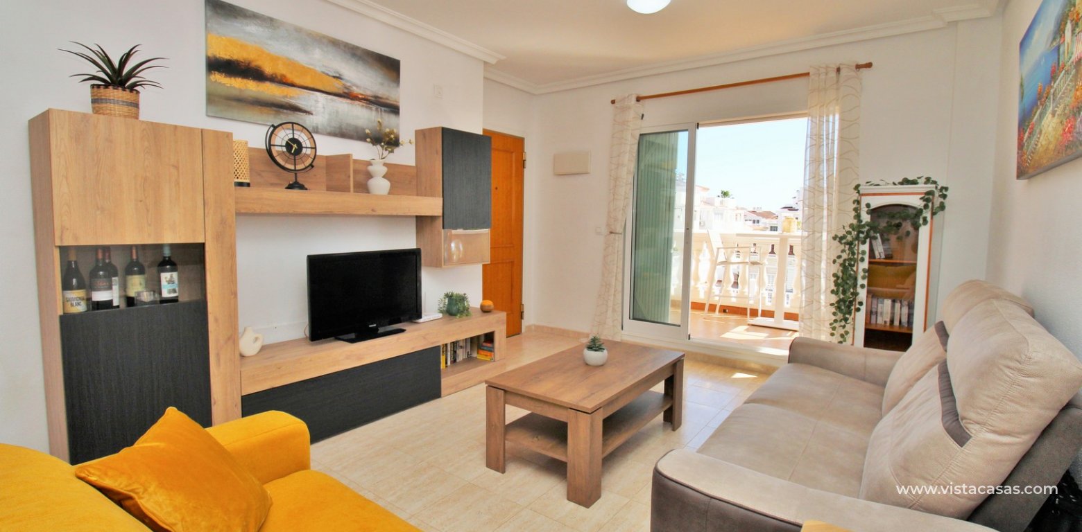First-Floor 2 Bedroom Apartment For Sale in Zeniamar IV lounge 3