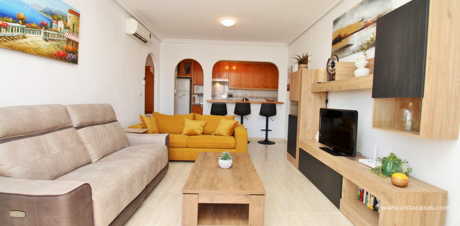 First-Floor 2 Bedroom Apartment For Sale in Zeniamar IV lounge 4