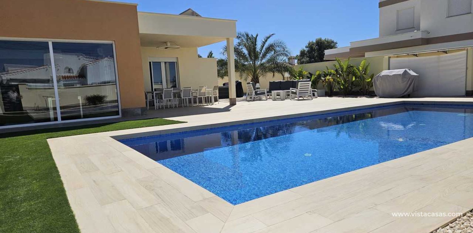 Sale - Villa - Torrevieja