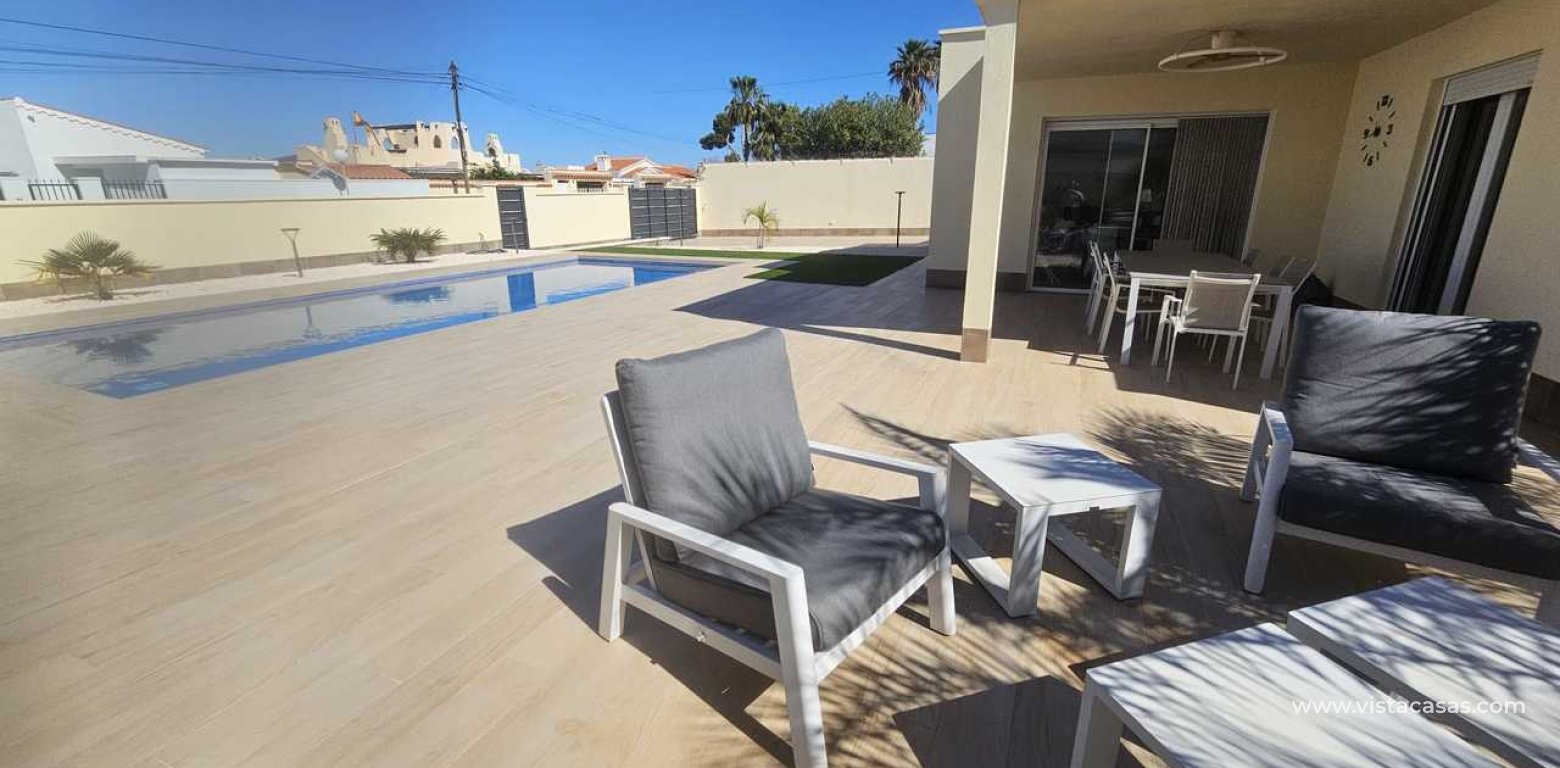 Sale - Villa - Torrevieja