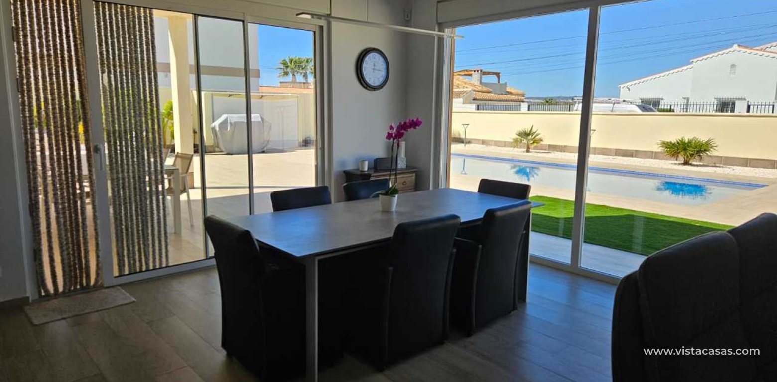 Sale - Villa - Torrevieja