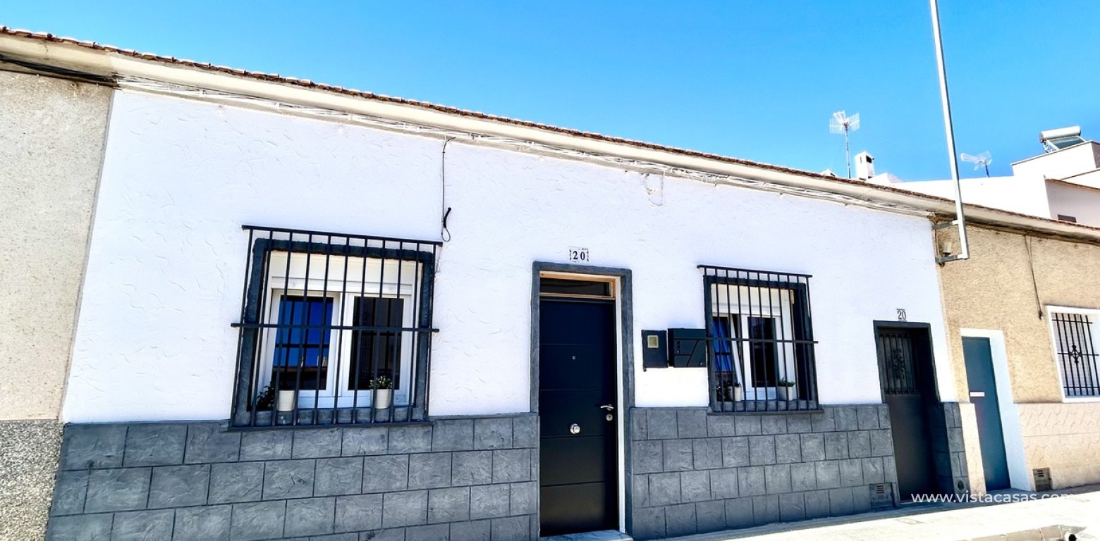 Resale - Townhouse - San Miguel de Salinas