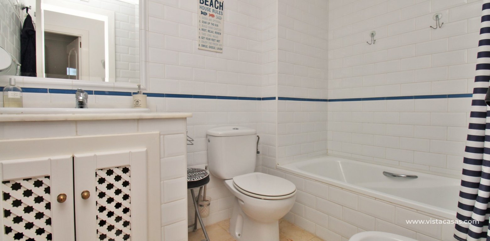 2 Bed Pool Front Apartment R9 Pau 8 Villamartin bathroom