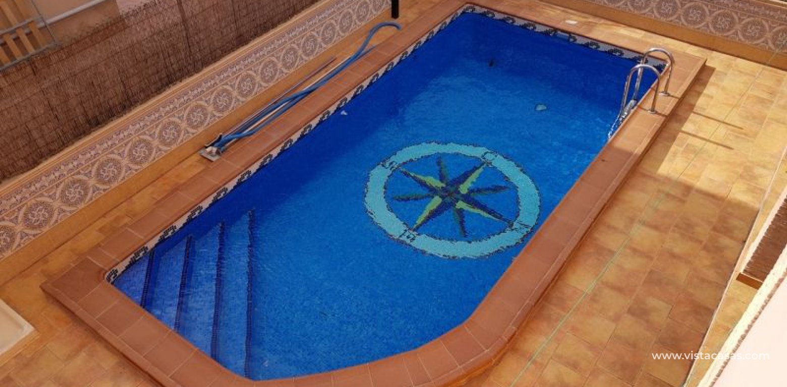 Resale - Villa - Torrevieja