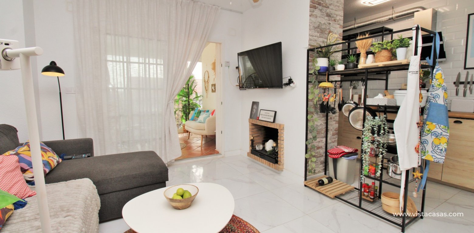 Modern 1 Bed Apartment by Villamartin Plaza with Pool lounge 3