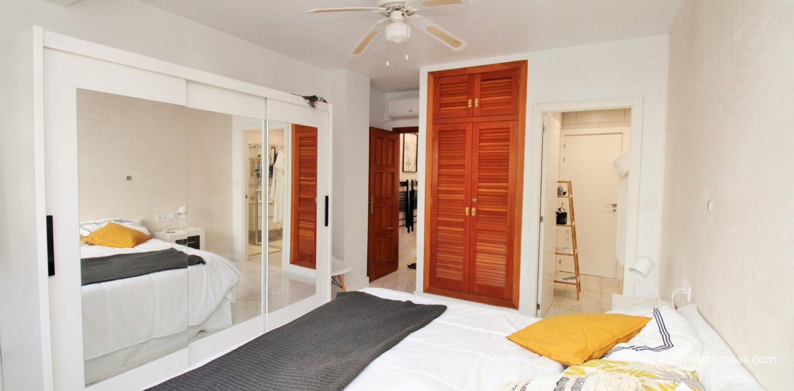 Modern 1 Bed Apartment by Villamartin Plaza with Pool master bedroom en-suite