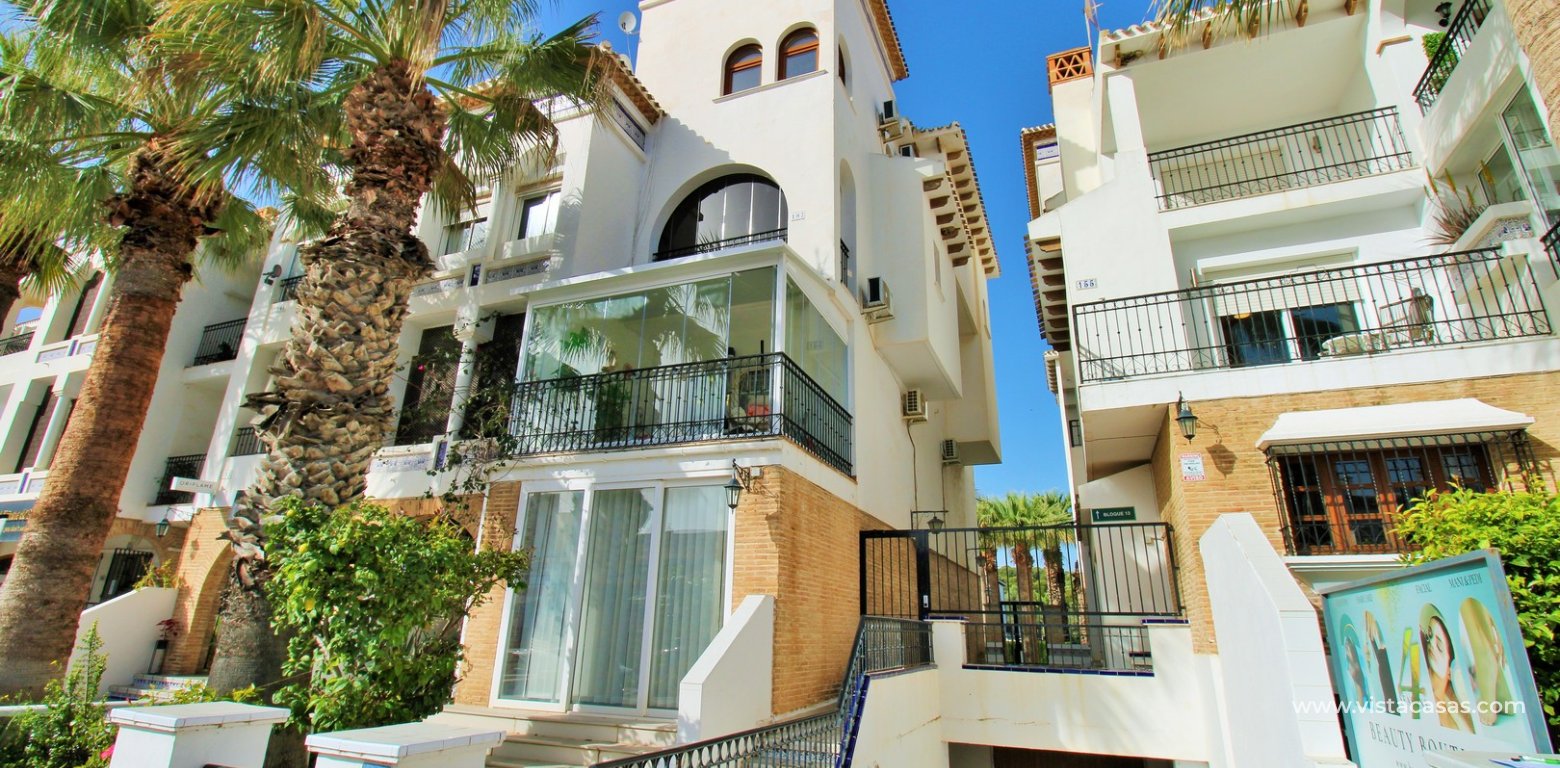 Modern 1 Bed Apartment by Villamartin Plaza with Pool exterior