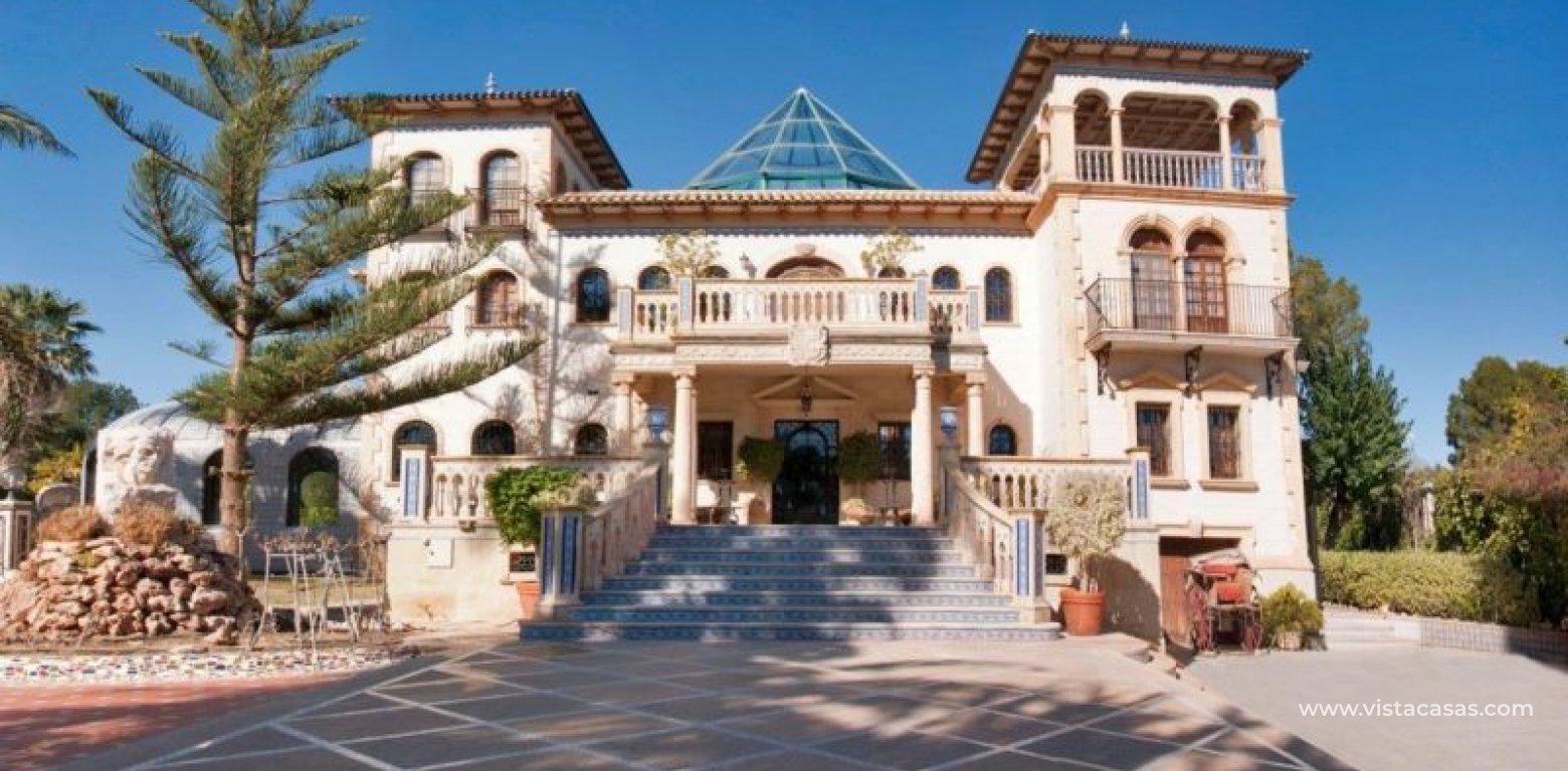 Sale - Villa - Villamartin