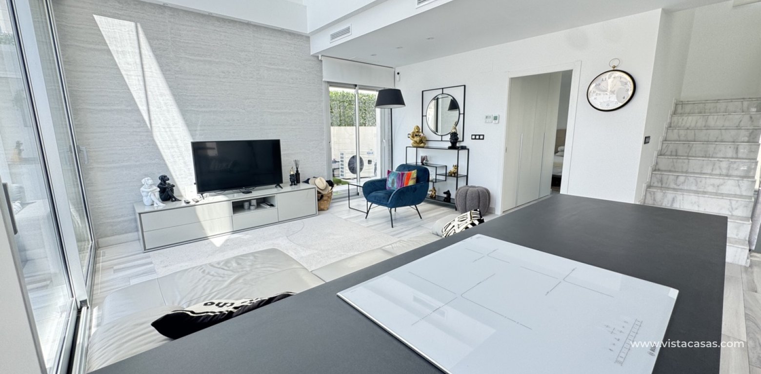 Wtórny - Villa - Cabo Roig