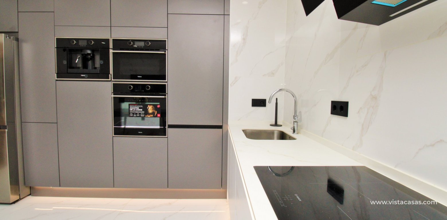 3 Bed Renovated Ground Floor Apartment in Torrevieja kitchen 3