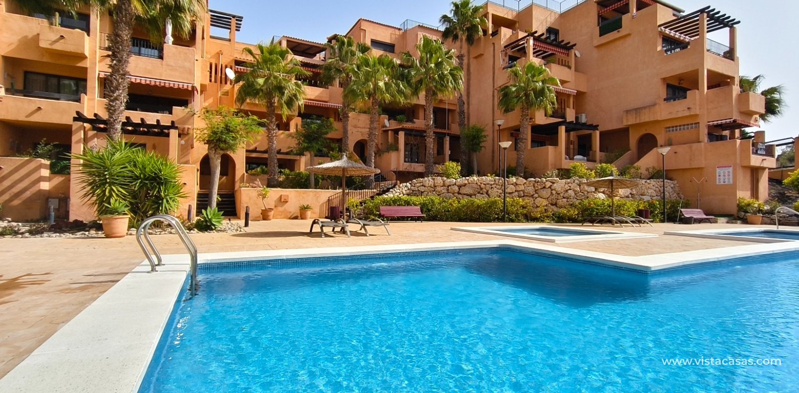 Resale - Apartment - Villamartin
