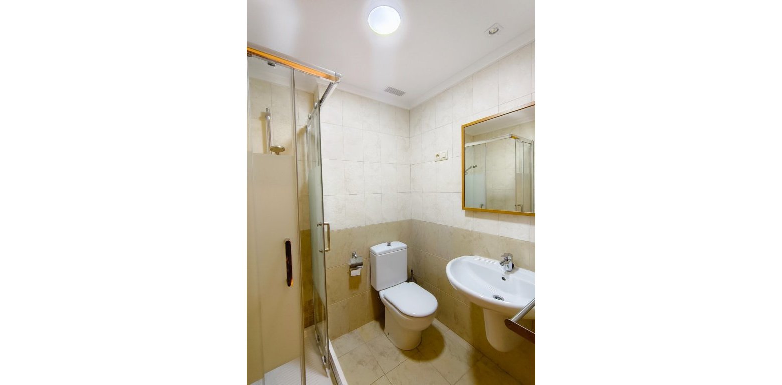 Resale - Apartment - Villamartin