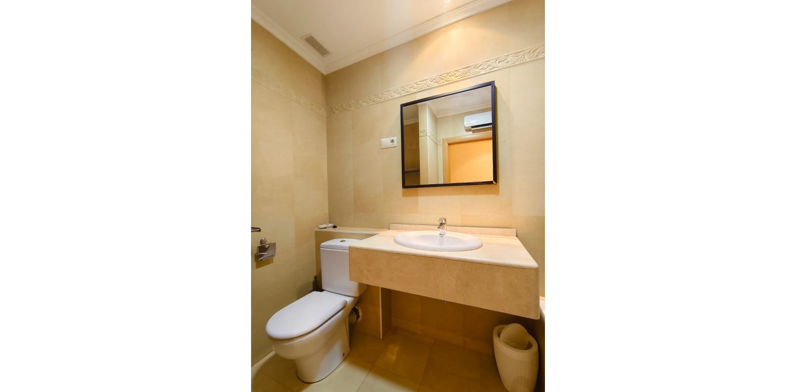 Resale - Apartment - Villamartin