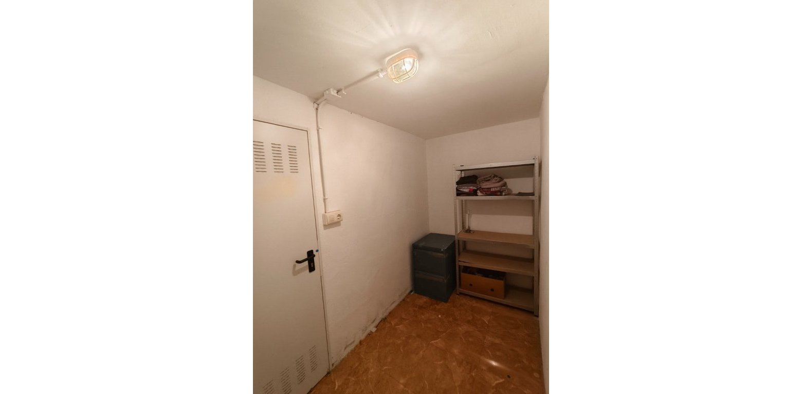 Resale - Apartment - Villamartin