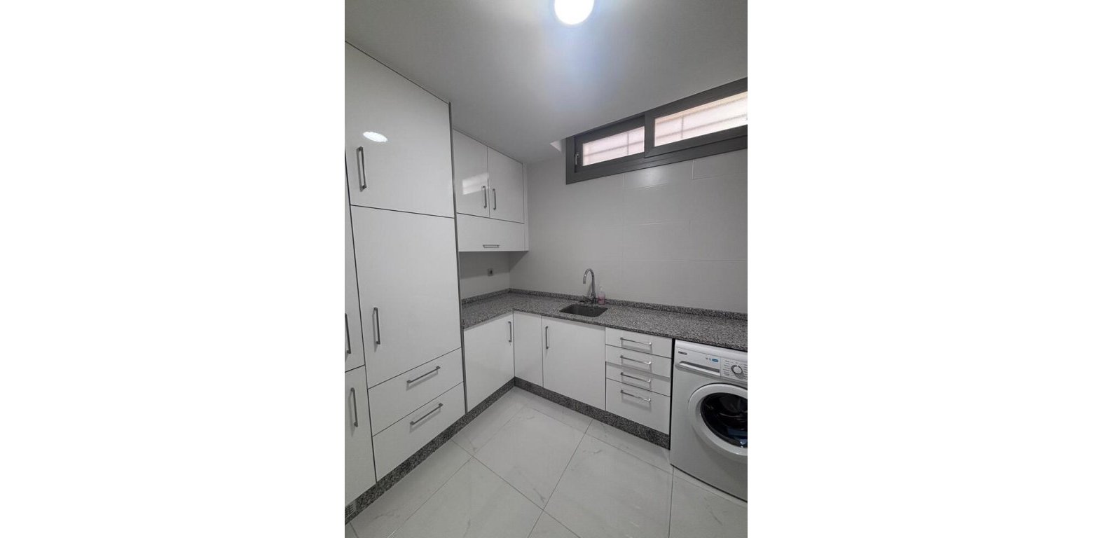 Resale - Villa - Villamartin - PAU 8