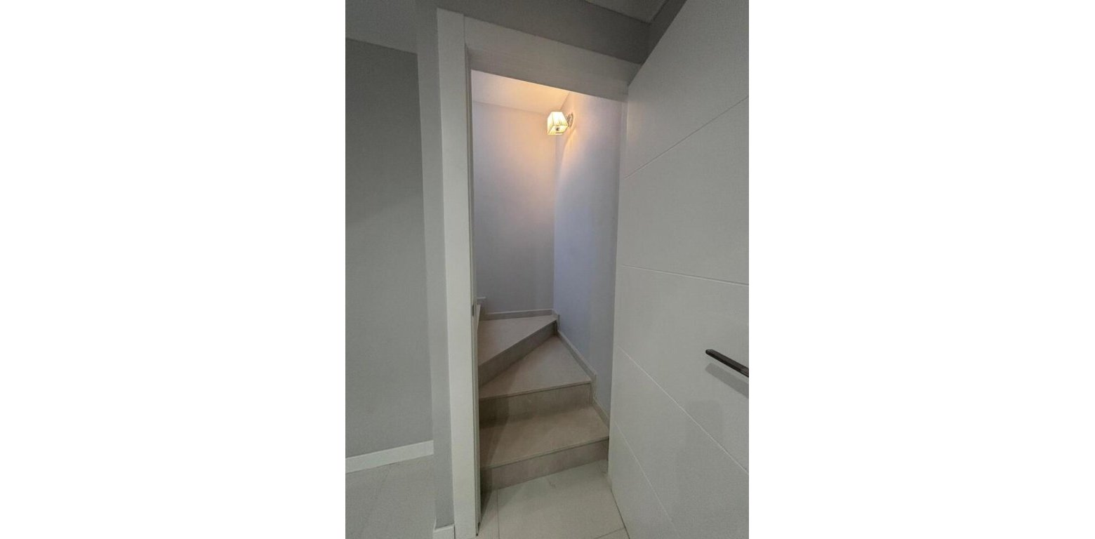 Resale - Villa - Villamartin - PAU 8
