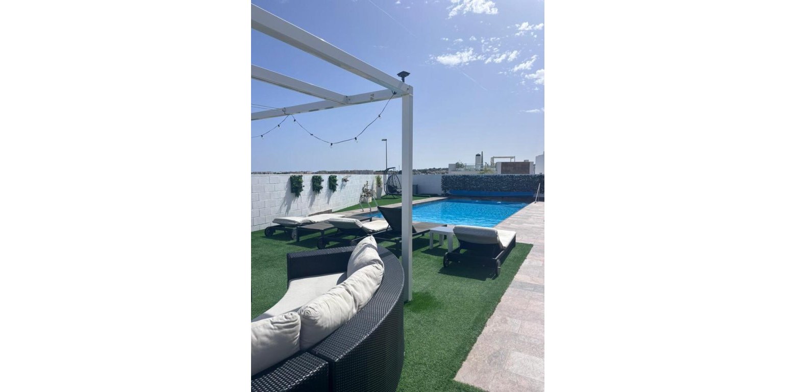 Resale - Villa - Villamartin - PAU 8
