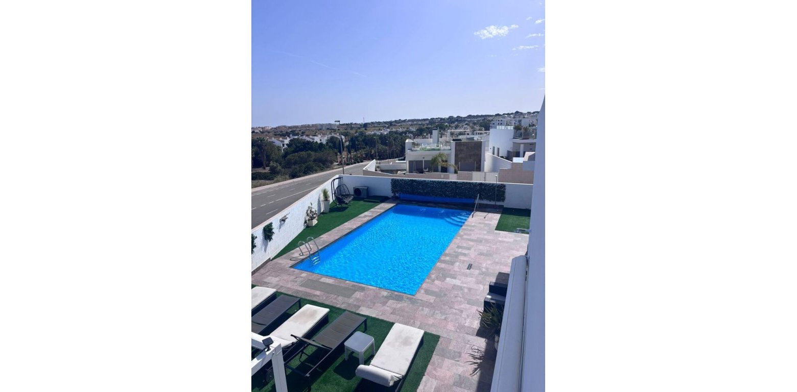 Resale - Villa - Villamartin - PAU 8