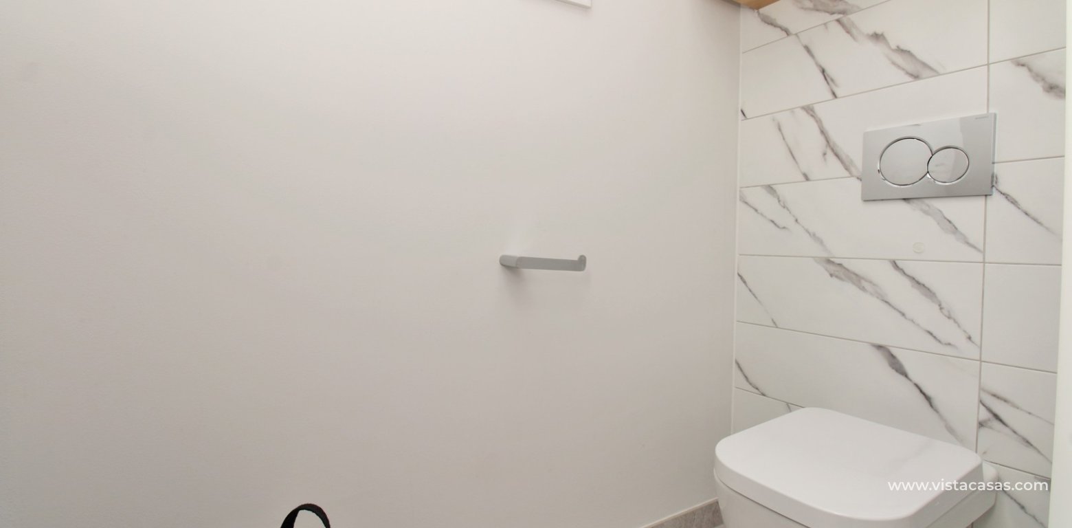 Modern 2 Bed Apartment Villamartin Res Aire TM For Sale wc