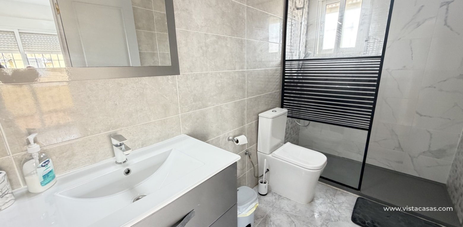 Resale - Villa - Villamartin