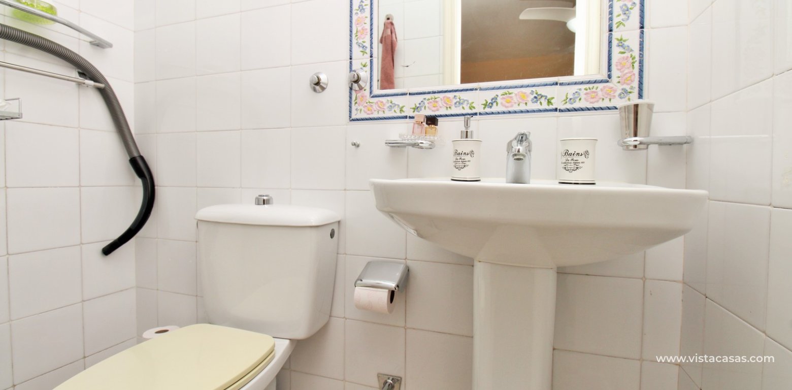 South Facing Sofia Townhouse For Sale in Valencias II Villamartin wc