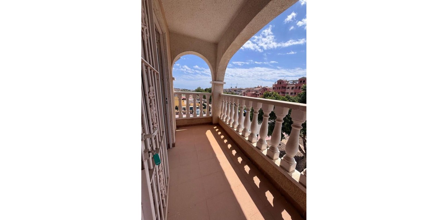 Sale - Townhouse - Villamartin