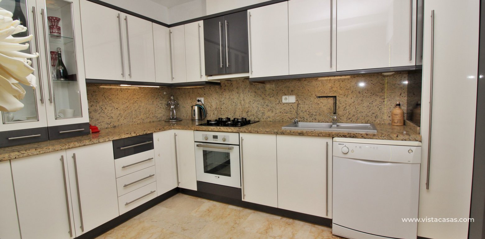 Detached villa for sale with private pool in Las Rambas golf kitchen