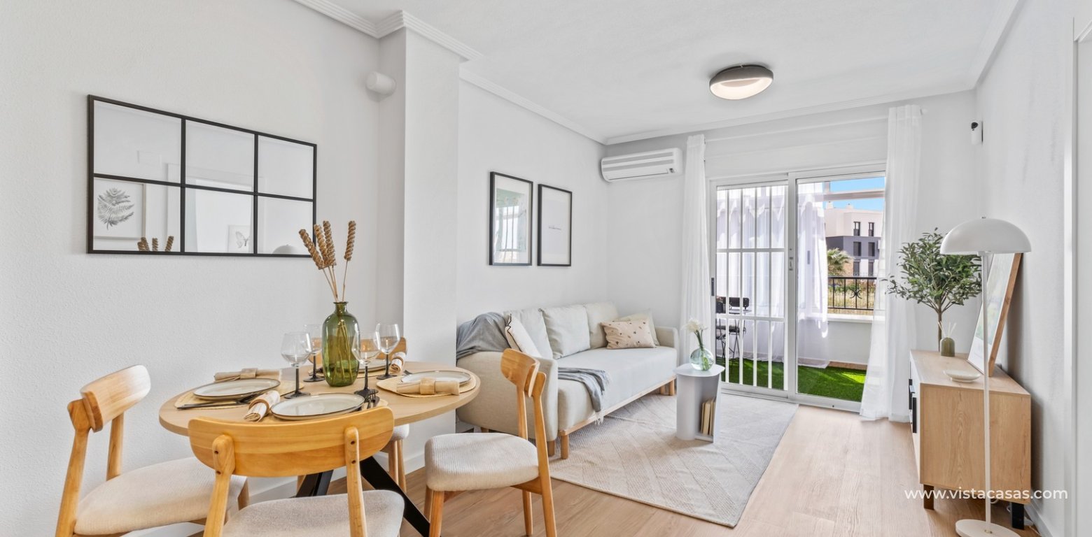 Renovated 2 Bedroom Apartment in Playa Flamenca La Mirada lounge diner