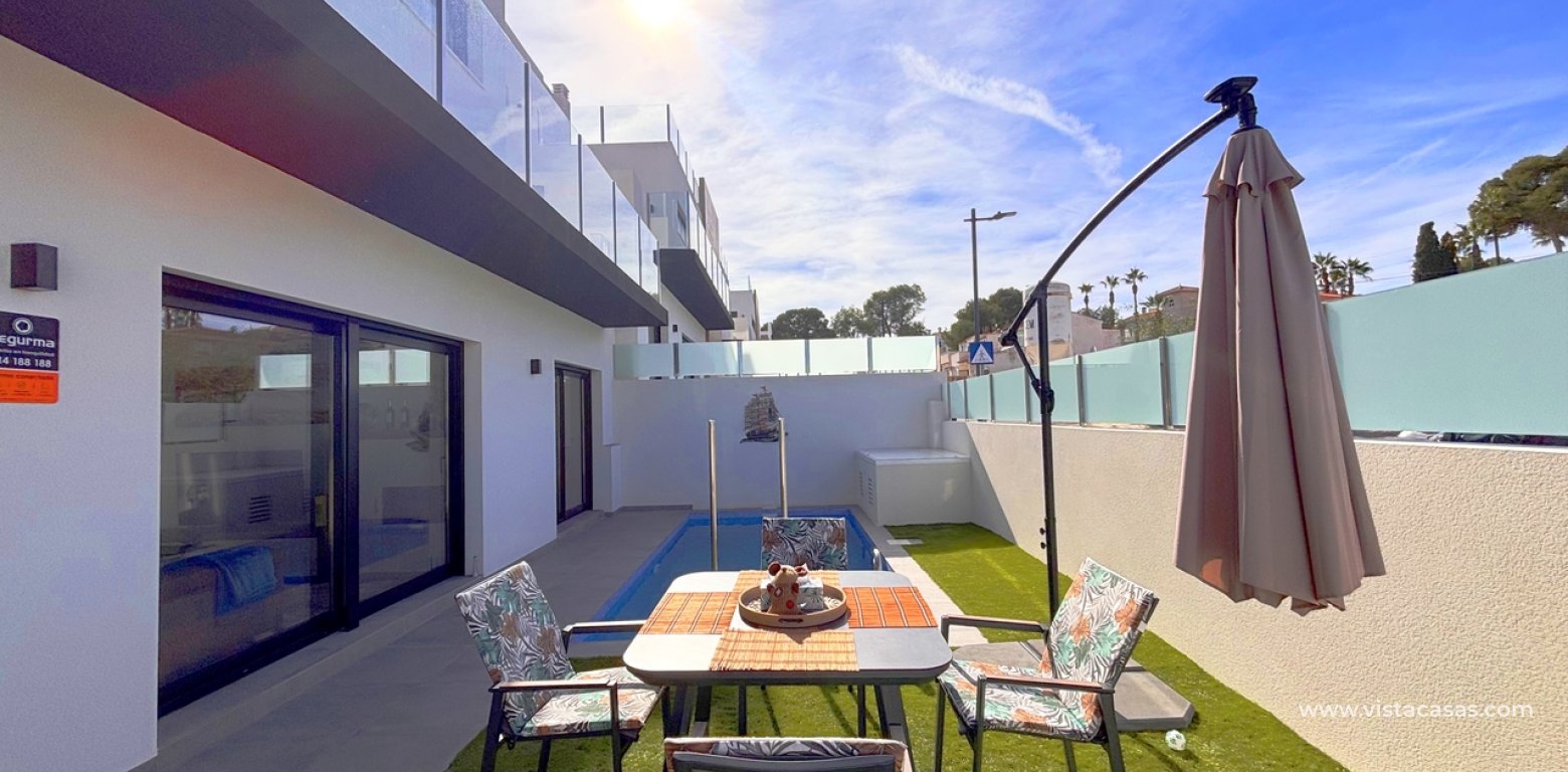 Resale - Villa - Villamartin