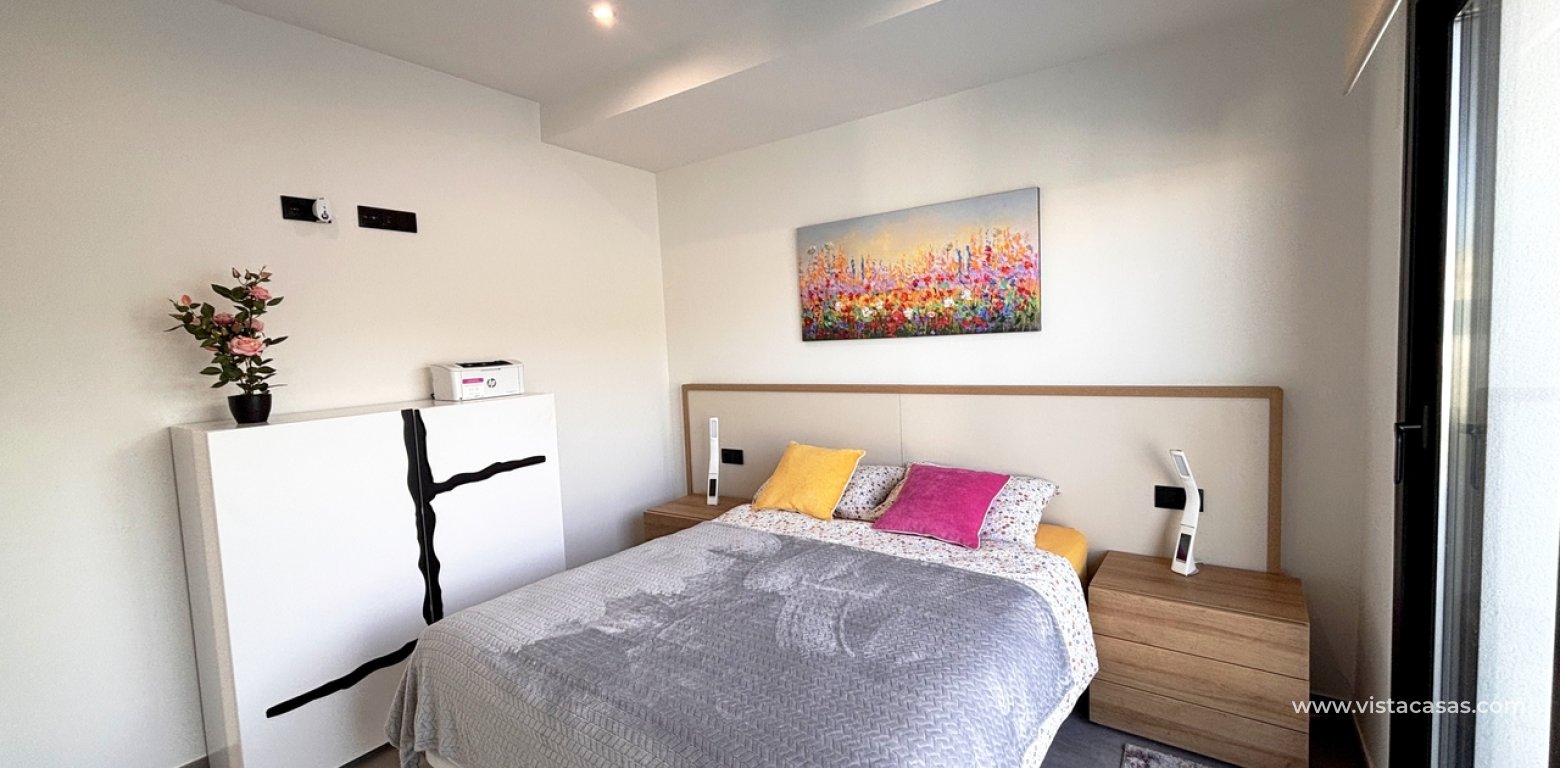 Resale - Villa - Villamartin