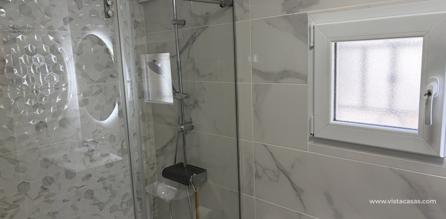 Resale - Villa - Pinar de Campoverde
