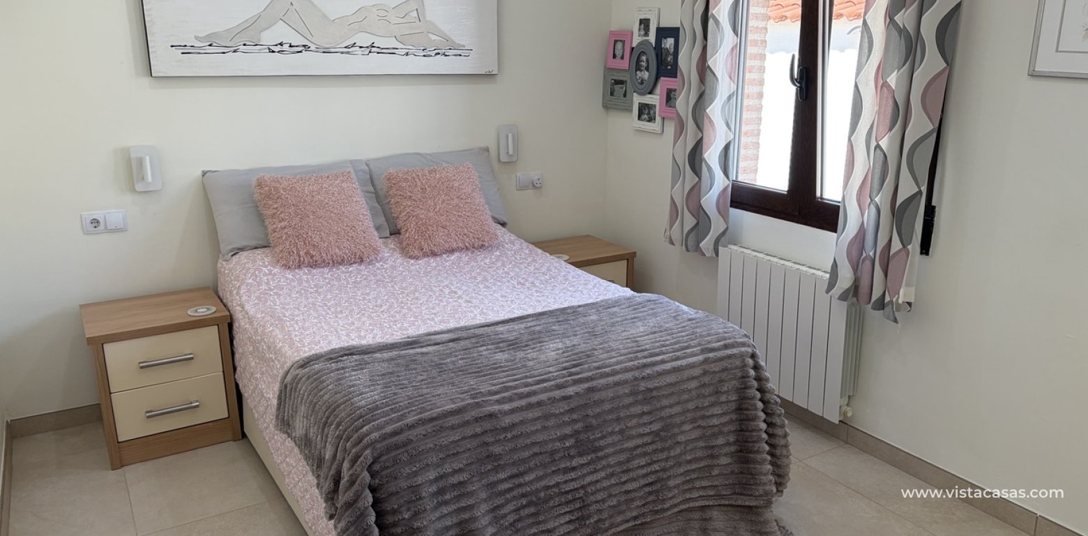 Resale - Villa - Pinar de Campoverde