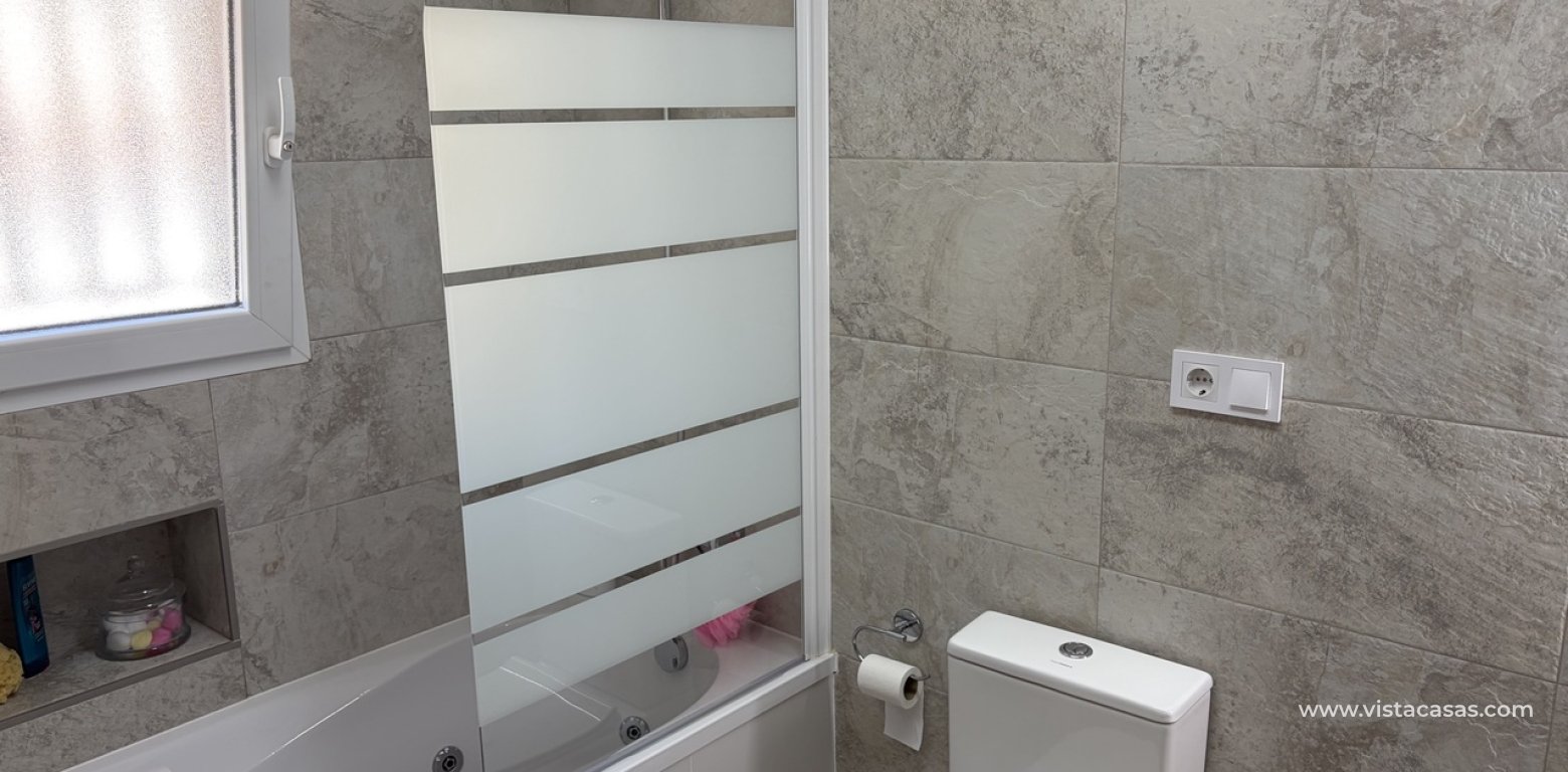 Resale - Villa - Pinar de Campoverde