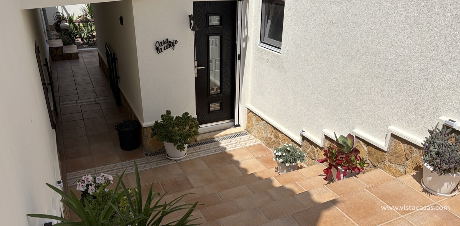 Resale - Villa - Pinar de Campoverde
