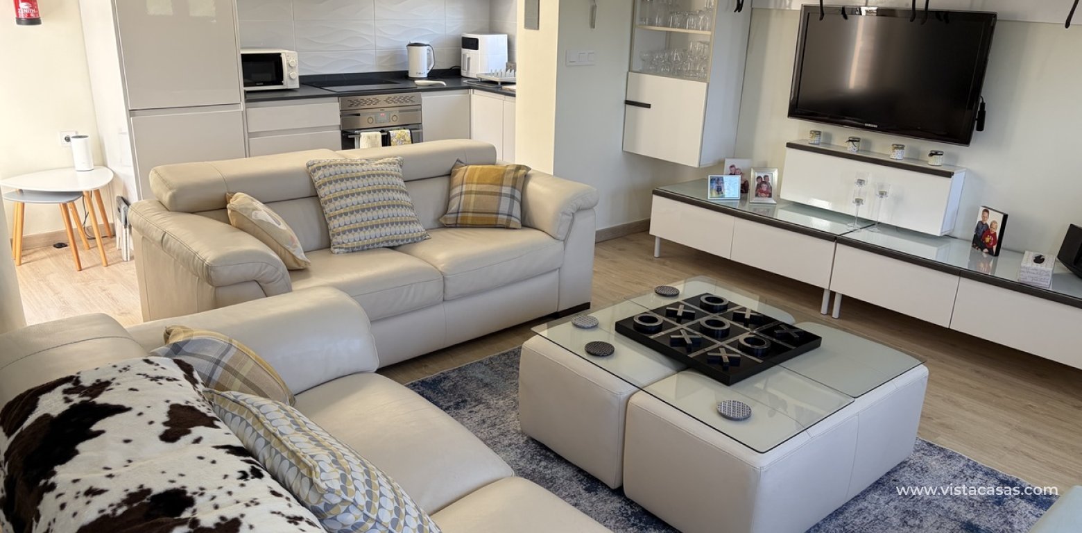 Resale - Villa - Pinar de Campoverde
