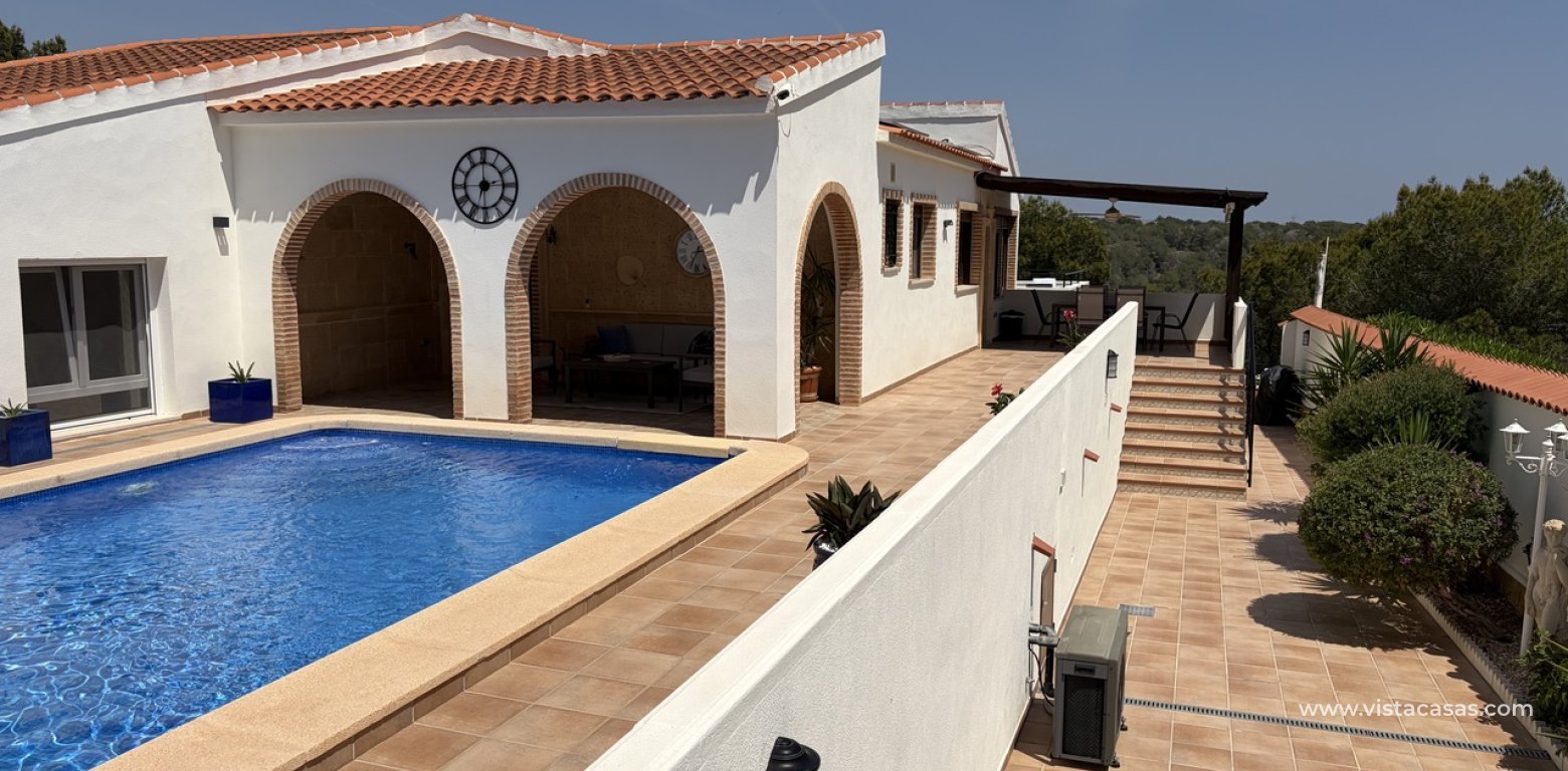 Resale - Villa - Pinar de Campoverde