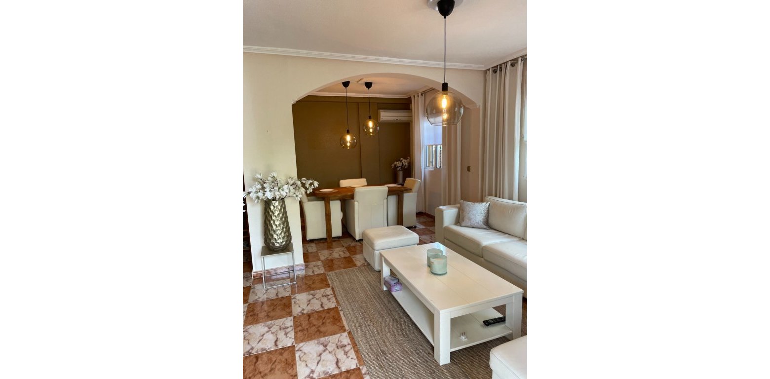 Wtórny - Villa - Cabo Roig