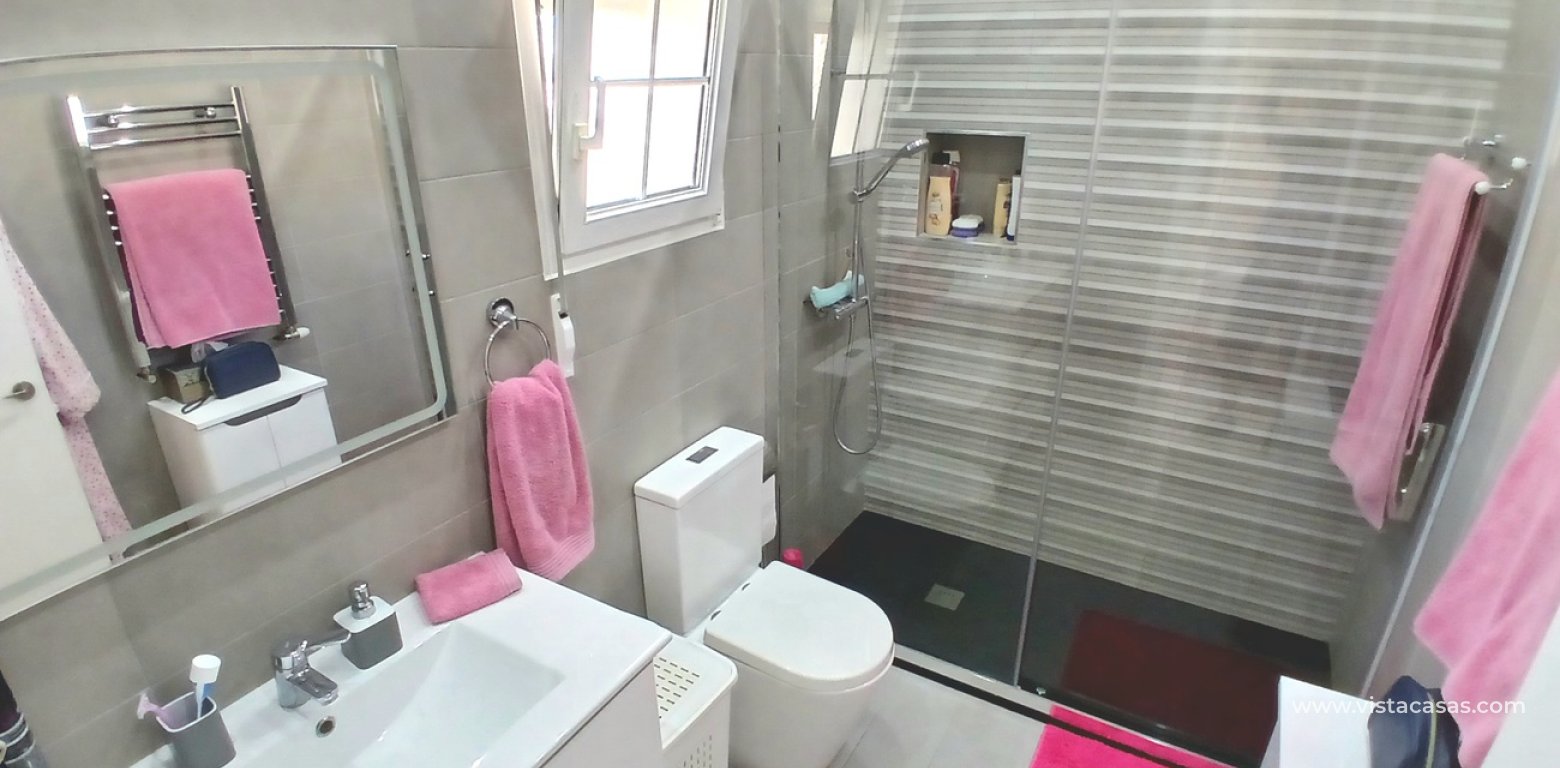 Resale - Villa - Villamartin