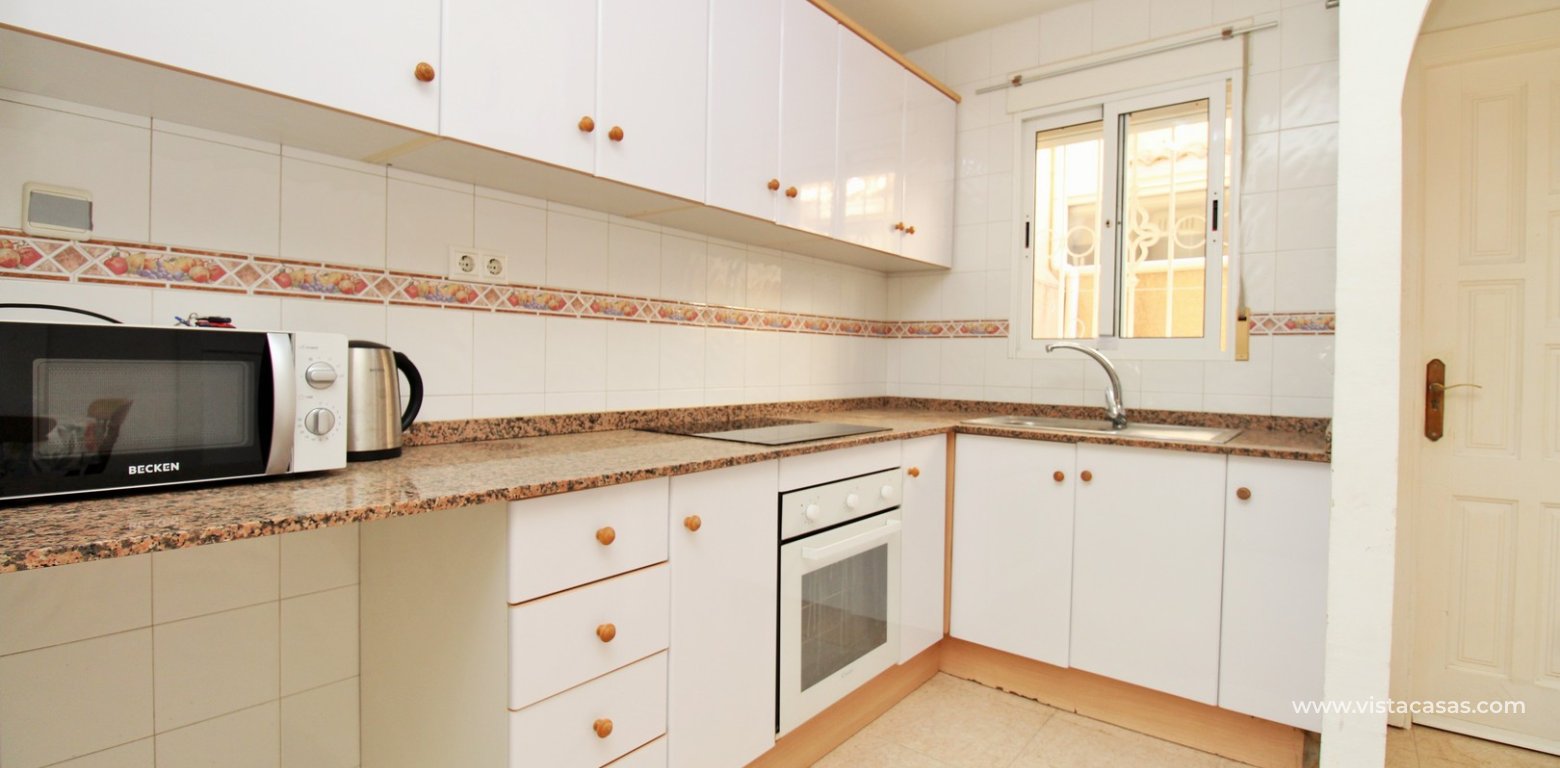 2 Bedroom Townhouse in Florida Golf Villamartin kitchen