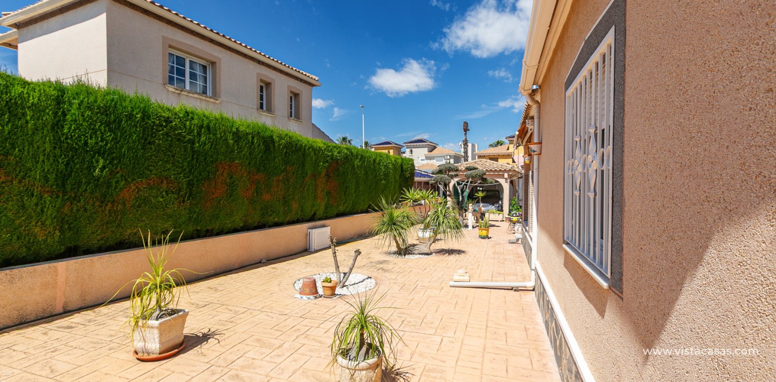 Sale - Villa - La Zenia