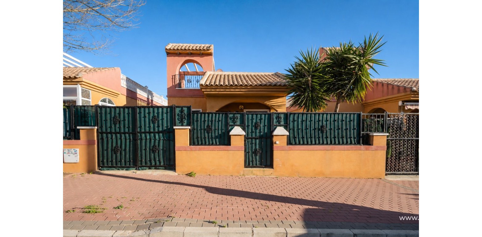 Venta - Townhouse - Torrevieja