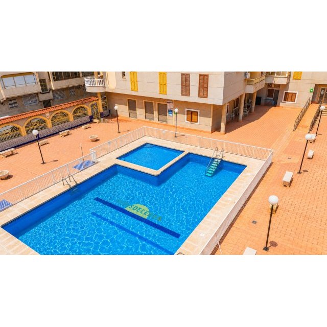 Appartement - Sale - Torrevieja - Torrevieja