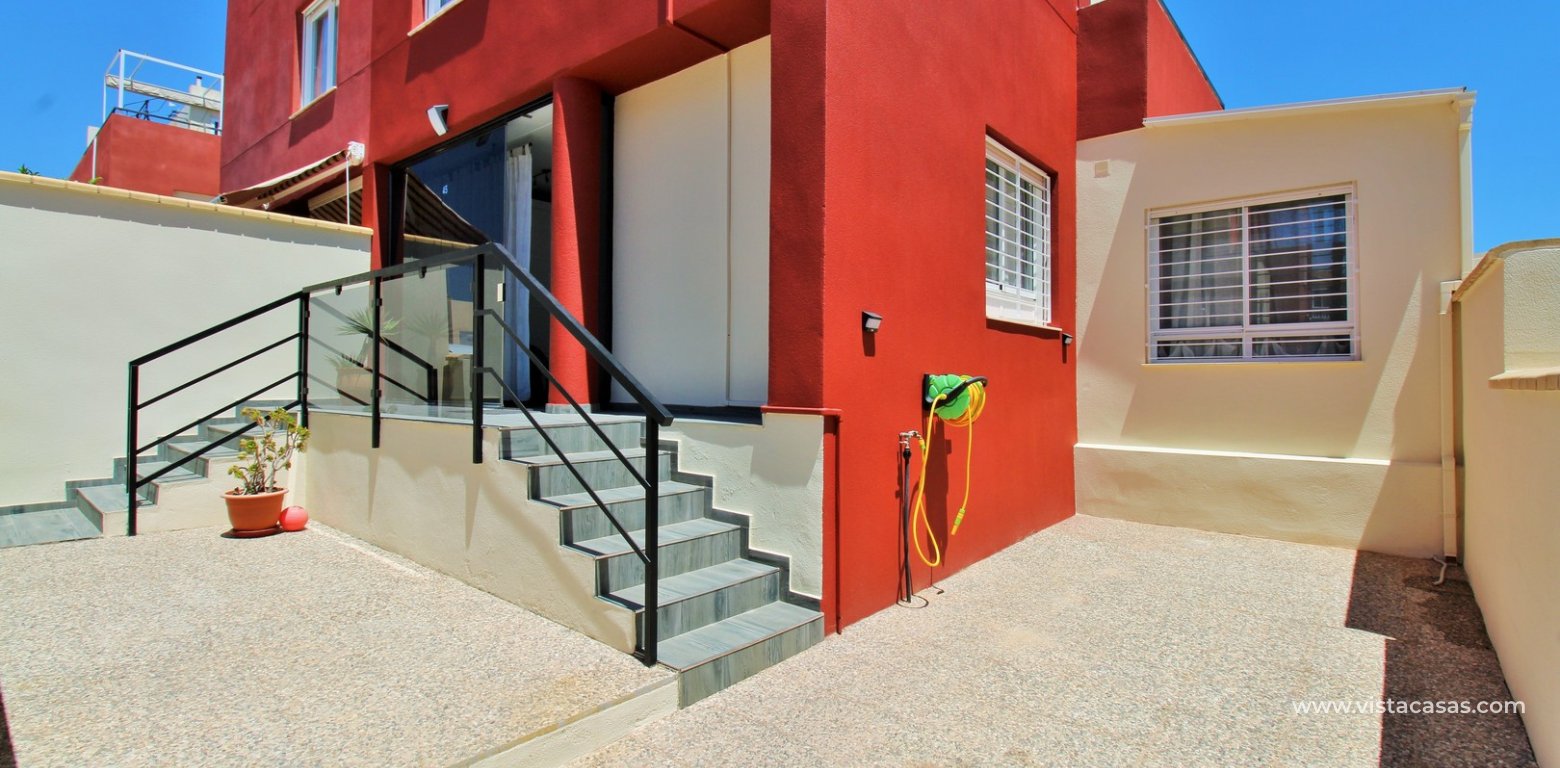Resale - Townhouse - Villamartin