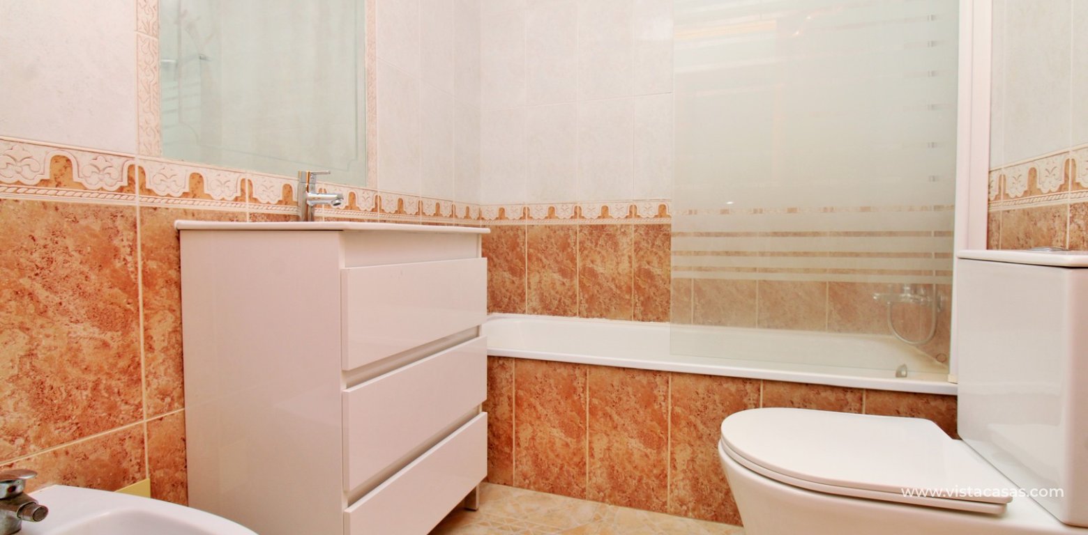 South-Facing 2 Bedroom Townhouse in Playa Flamenca Perla del Mar 2 bathroom
