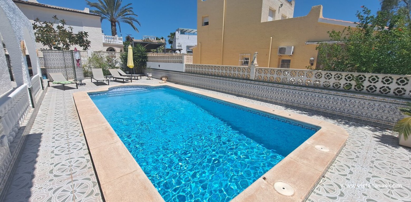 Sale - Villa - Villamartin