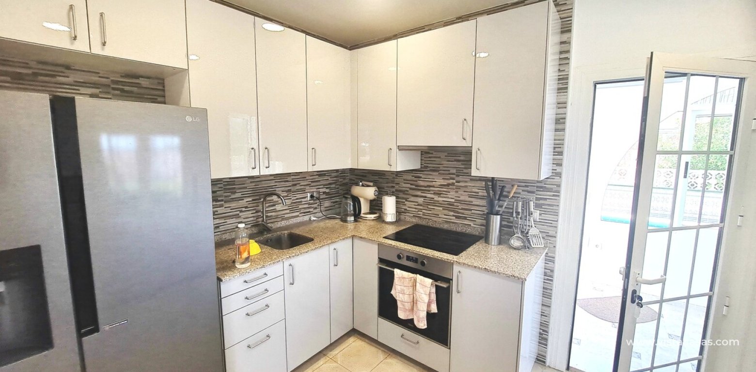 Sale - Villa - Villamartin