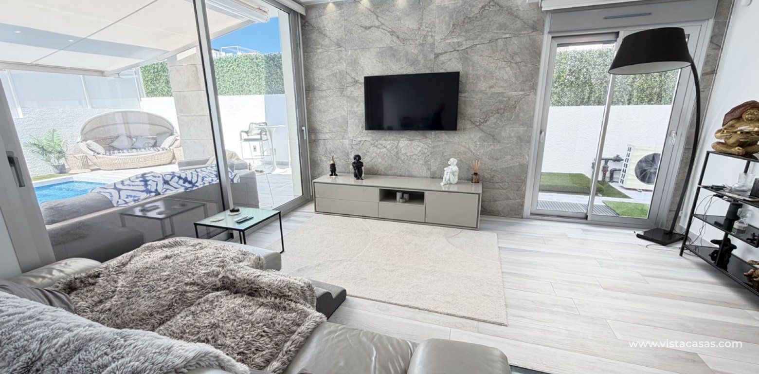 Sale - Villa - Cabo Roig