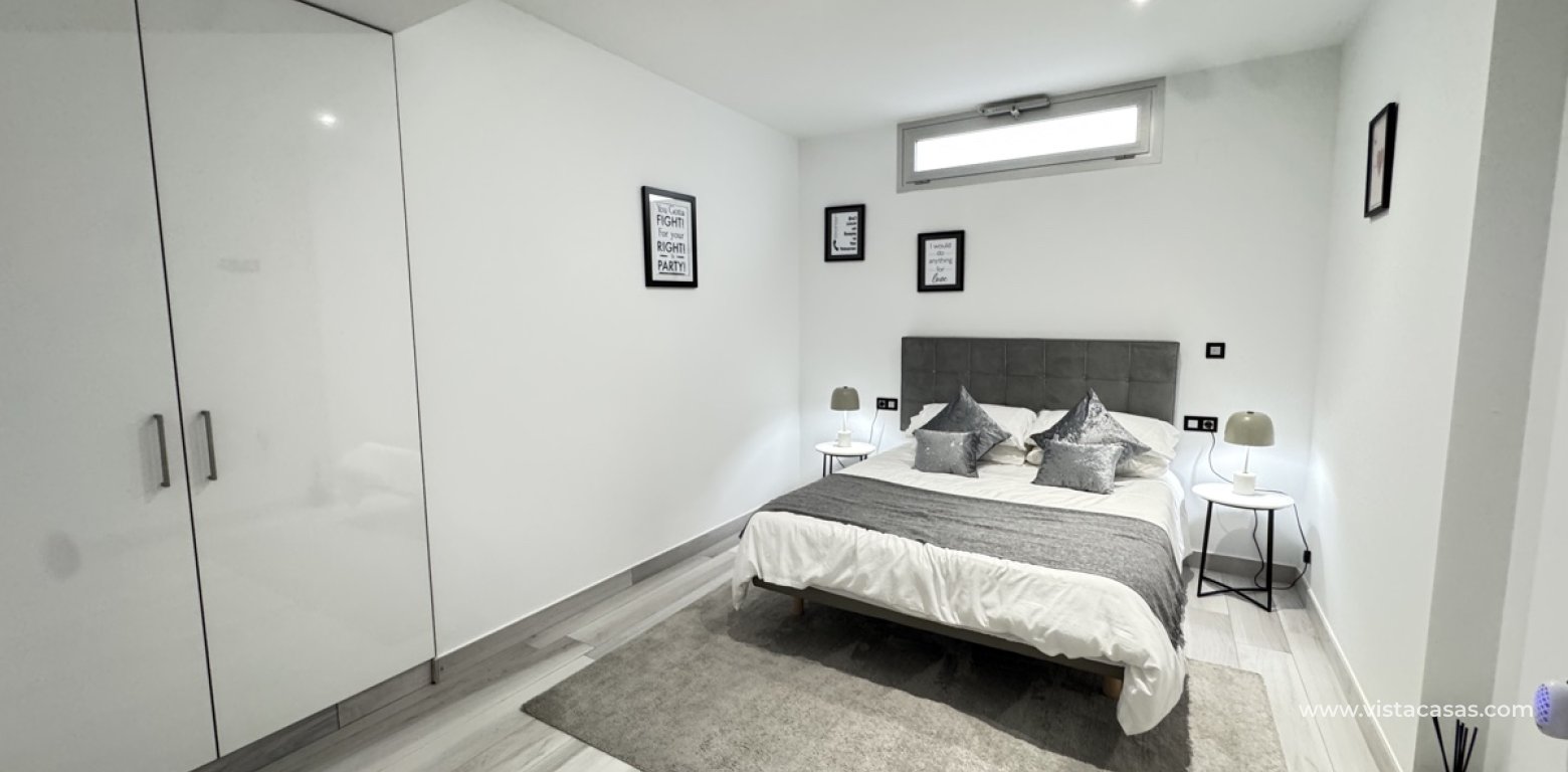 Sale - Villa - Cabo Roig