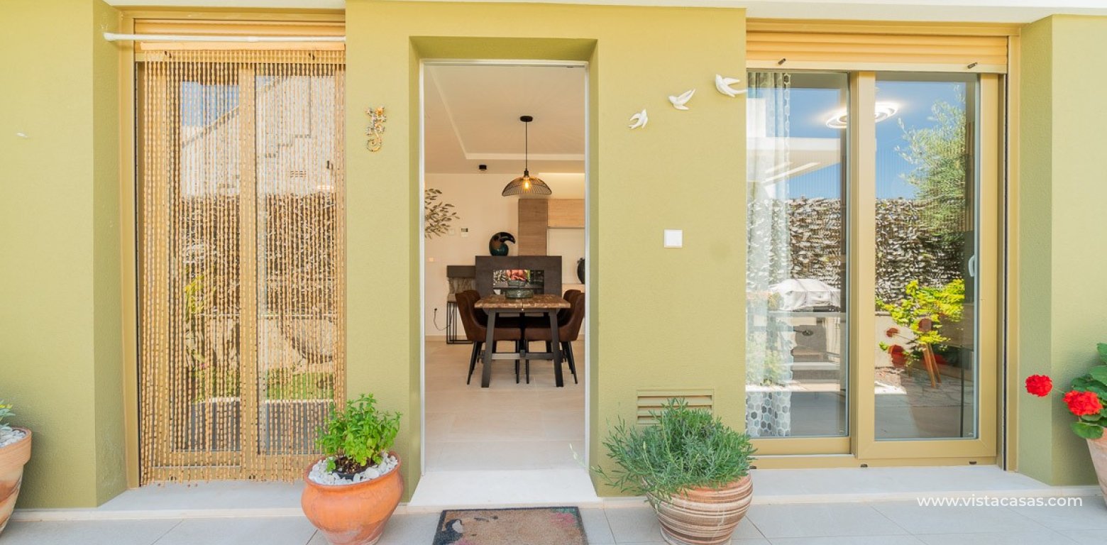 Resale - Townhouse - Vistabella Golf