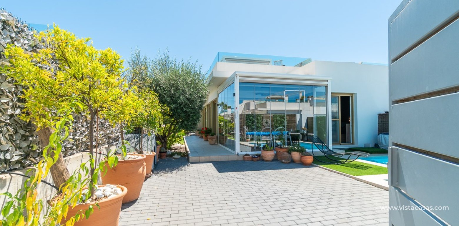 Resale - Townhouse - Vistabella Golf